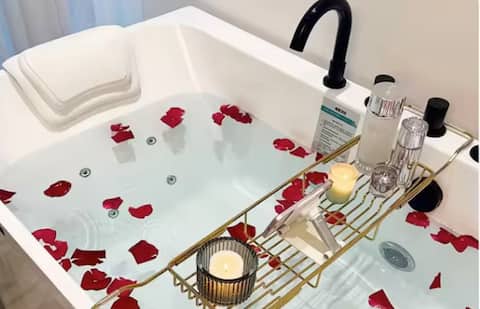 KS Kluang Homestay#5 Star#KTV#Jacuzzi#King size bed