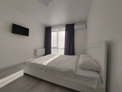 Dream-town 10G near the railway station