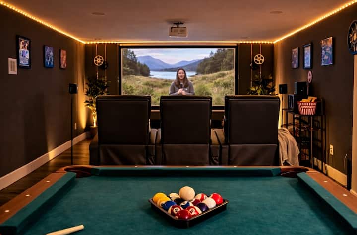 Private Movie Theater Game Room Sleeps 8 Indy - Greenwood, IN