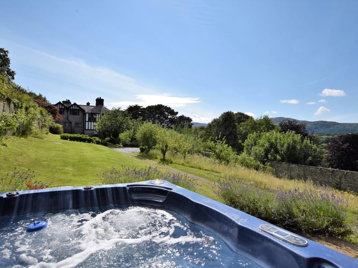 4 Bed In Colwyn Bay (Oc-50934) - Conwy