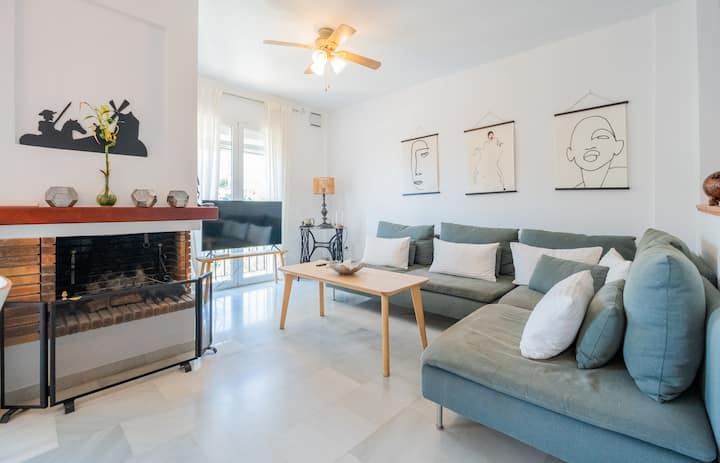 Aljamar 24 Comfortable House Near Burriana Beach - Nerja