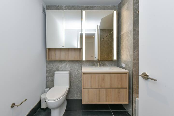 midtown 2 bedrooms 2 baths gallery image 5