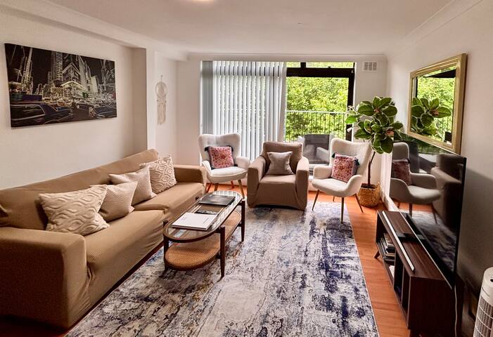 Family flat,Hyde park,2bedrooms& bathrooms!