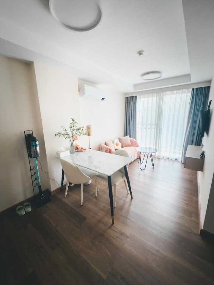 Luxury Pool Condo Near Central Festival - Chiang Mai