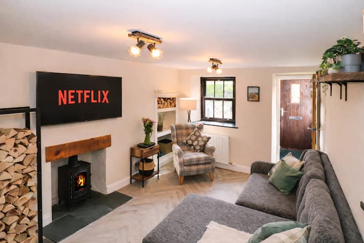 * Lake District Private Cottage - Dogs Welcome * - Haweswater Reservoir