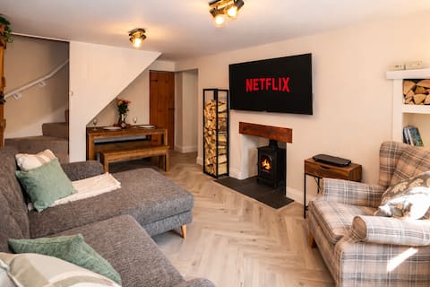 * Lake District Private Cottage - Dogs Welcome *