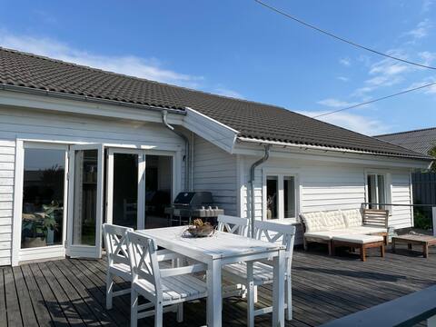 Entire house close to Copenhagen