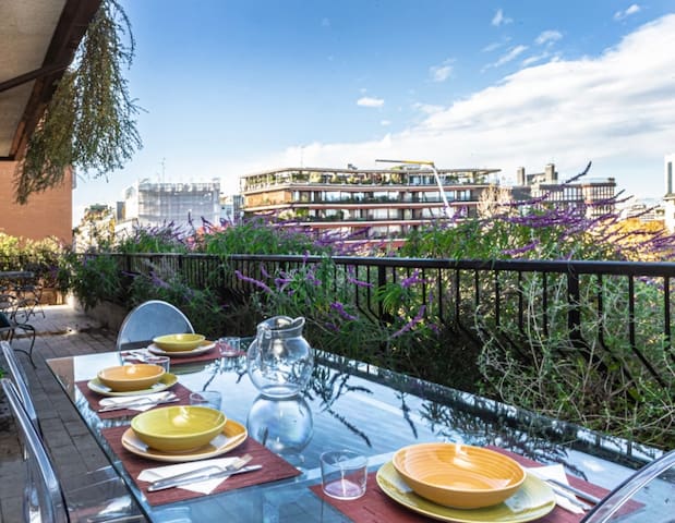 [10 minuti dal Duomo] – Elegante Domus