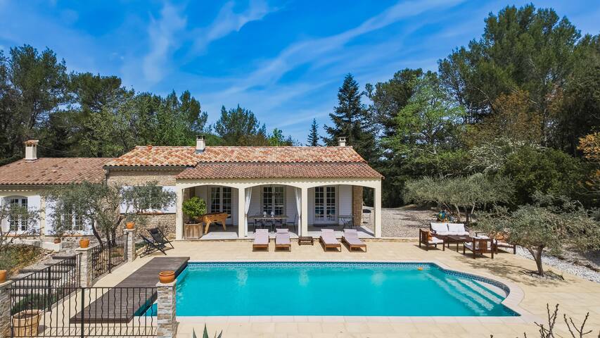 Conciergerie Les Maisons Du Lac managed Airbnb listing 2