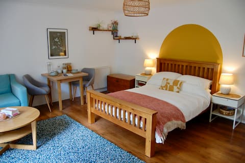 Popular Airbnb listing: The Annexe in Paignton, Devon in Paignton