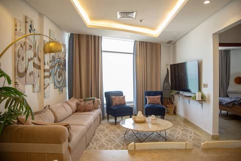 * * * * * Sea views w/ luxury amenities in Salmiya