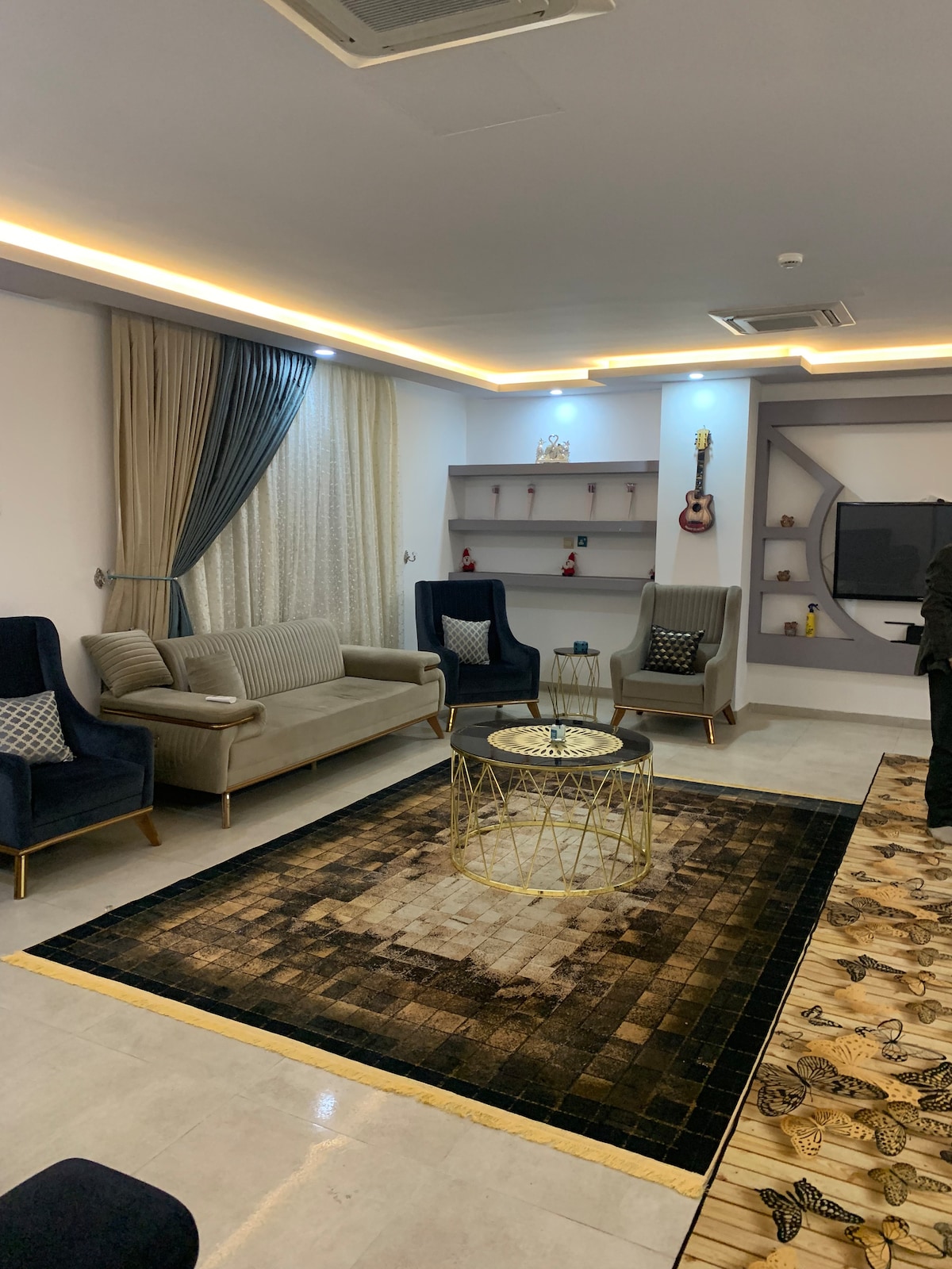 Carmel Studio Suites 501 Apartments for Rent in Baghdad, Baghdad