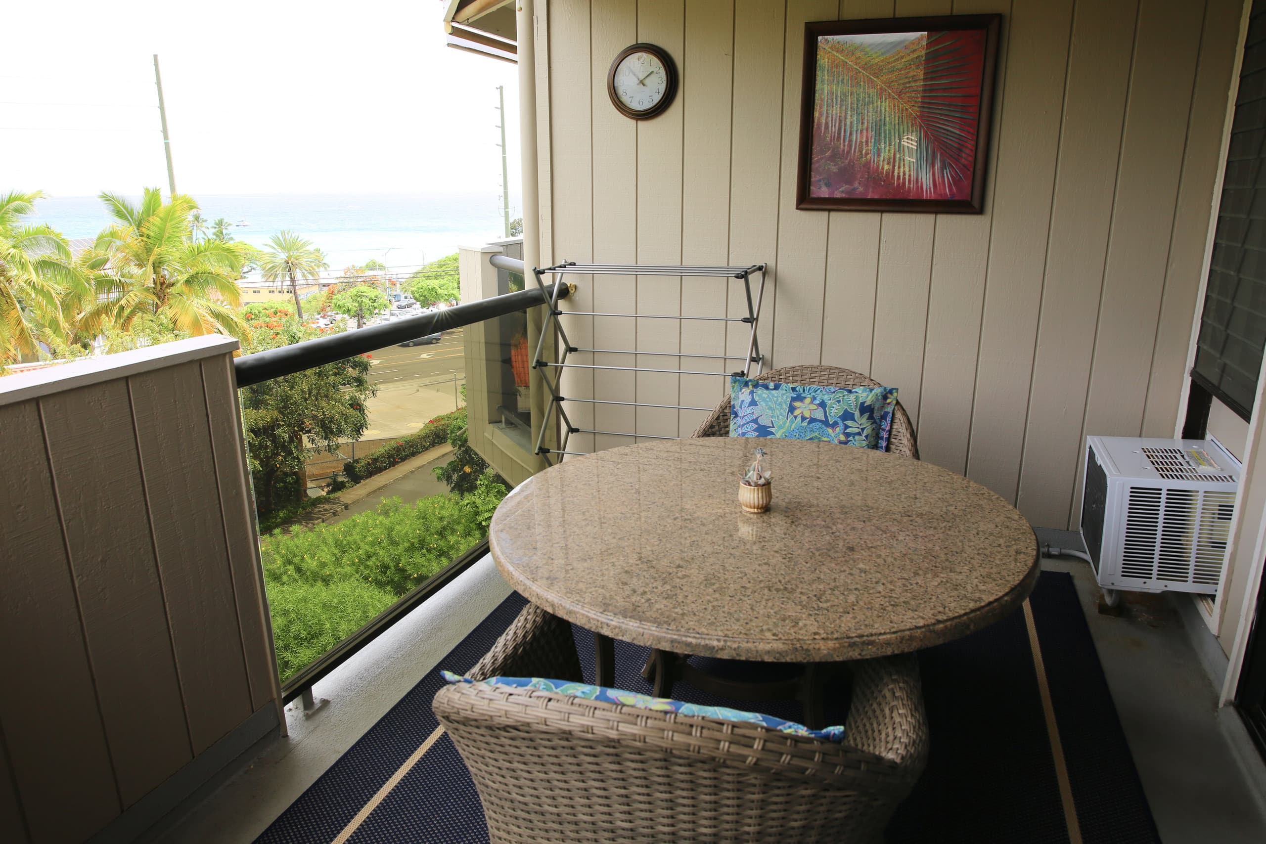 Condo in Kailua-Kona · ★4.98 · 2 bedrooms · 2 beds · 2 shared baths - Image 8