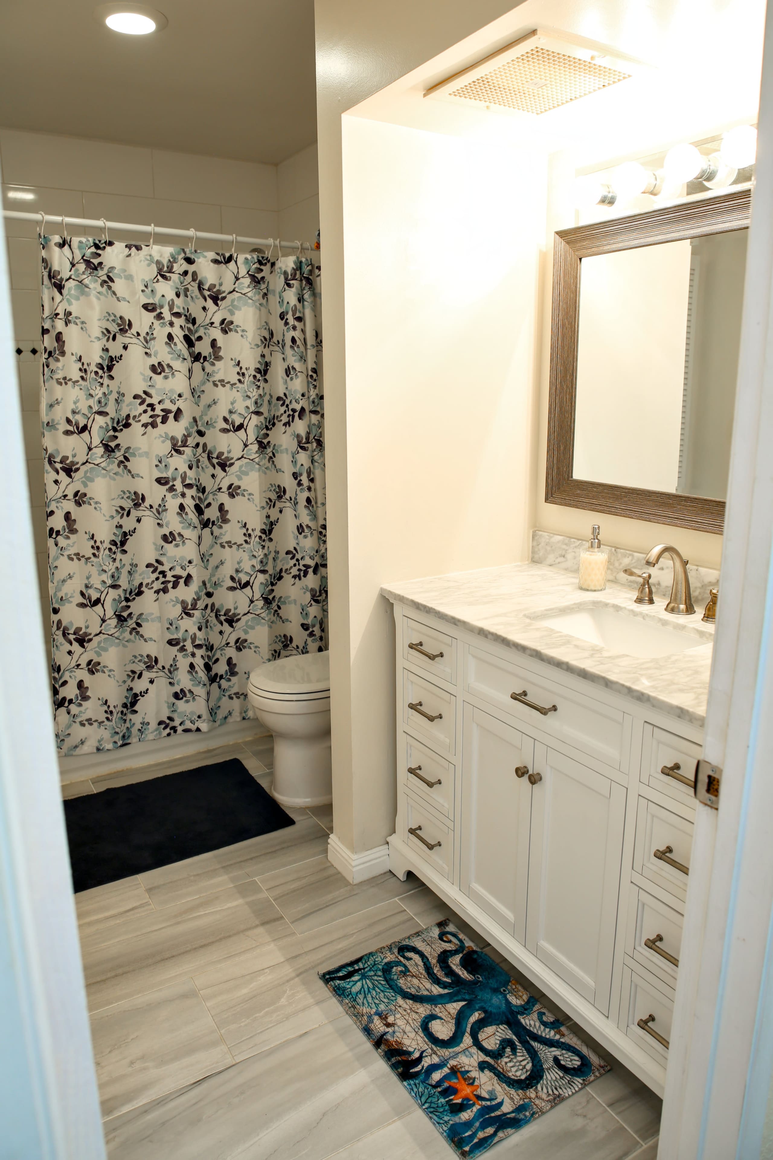 Condo in Kailua-Kona · ★4.98 · 2 bedrooms · 2 beds · 2 shared baths - Image 19
