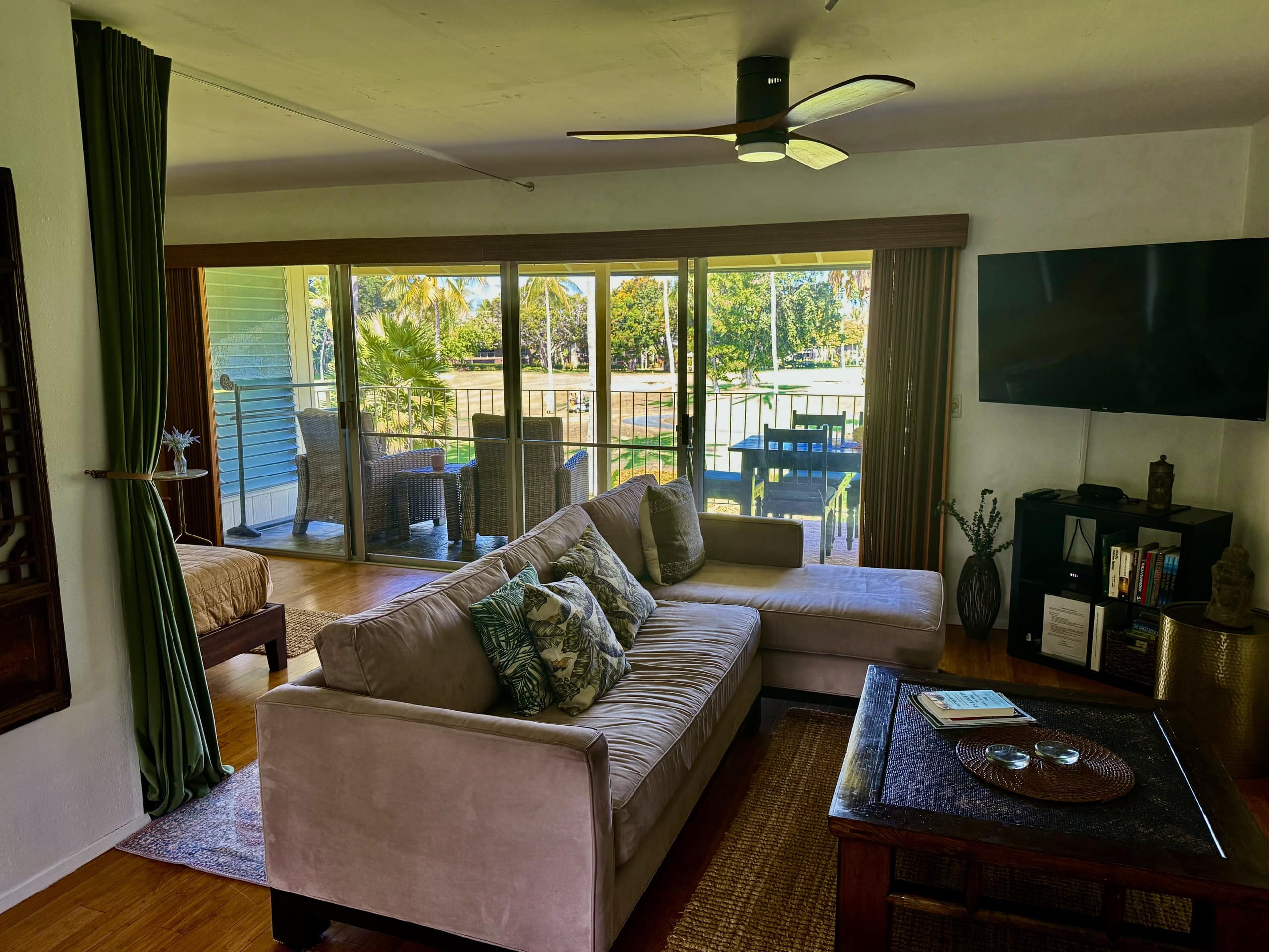 Condo in Kailua-Kona · ★4.81 · 2 bedrooms · 2 beds · 2 baths - Image 7