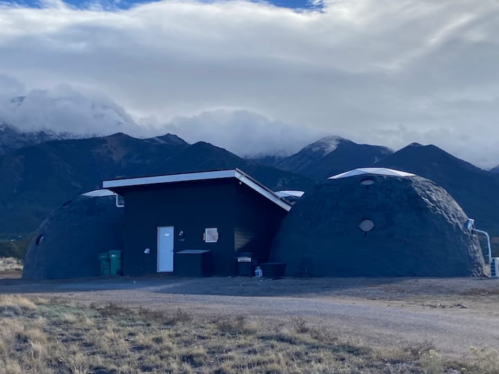 CrestDomes: Moonlight Milky Way - Dome houses for Rent in Crestone
