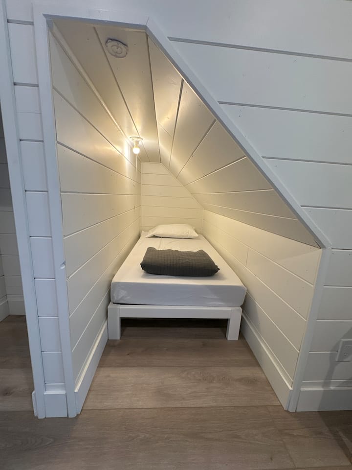 Bedroom 11