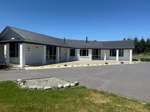 Ruataniwha Lodge Retreat