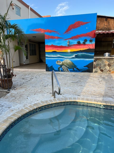 Juanito’s Crash Pad 4 Bedrooms w/ Private Pool