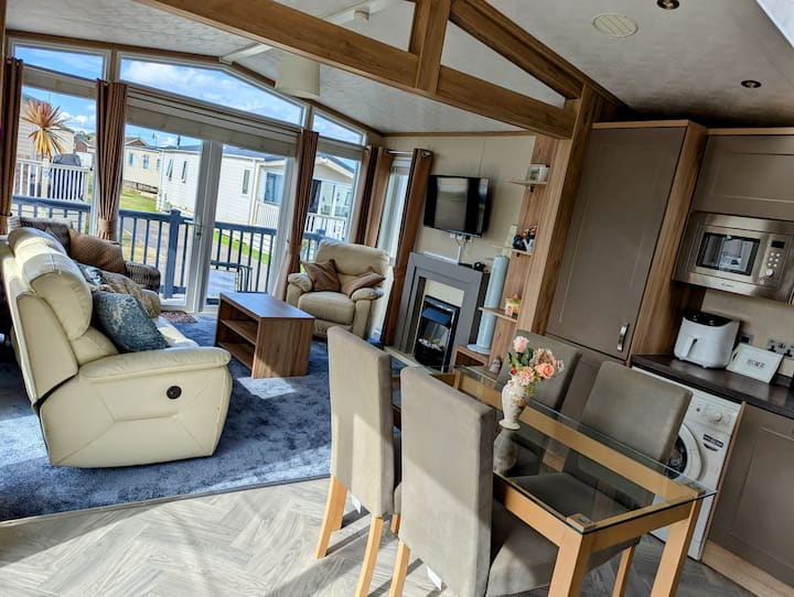 Spacious 2br Comfy & Cosy Villa - Chichester