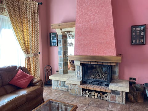Successful Airbnb property: House with pool "La Higuera" in Cantabria