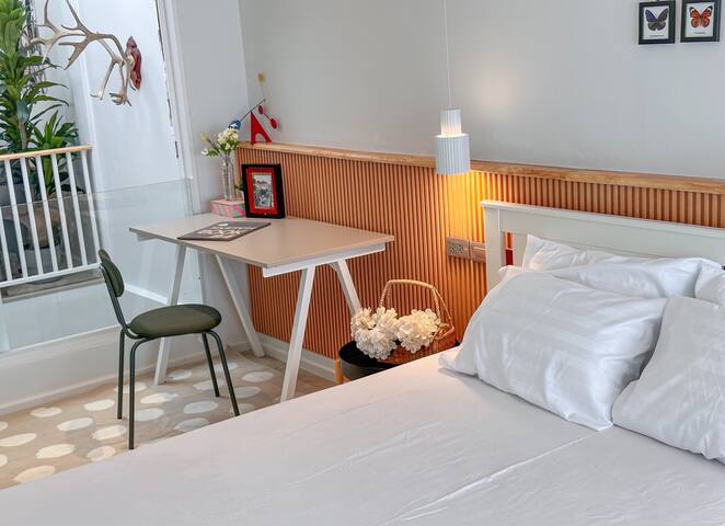 Private House 5 mins walk to BTS gallery image 2