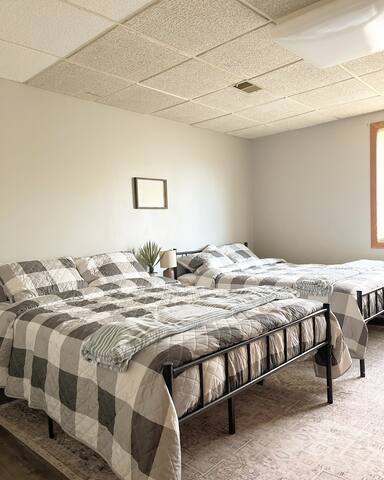 Charming house in Maplewood. gallery image 5