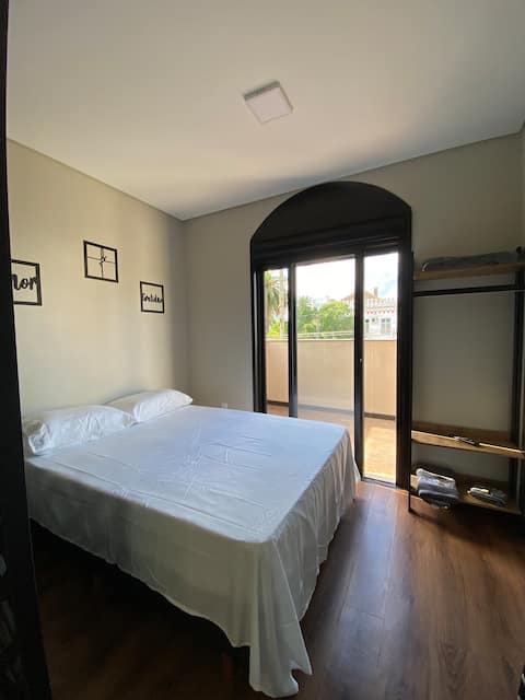 Charming Central Studio on the 3rd Floor of Brooklyn!