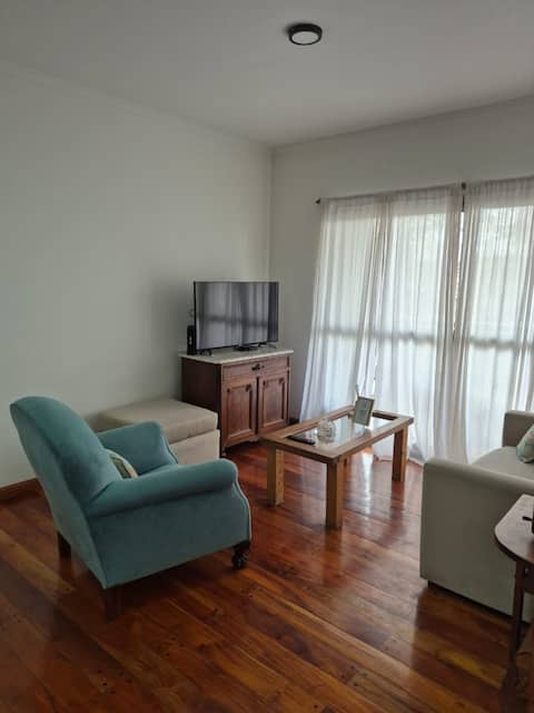 Top Airbnb: Downtown apartment in La Plata