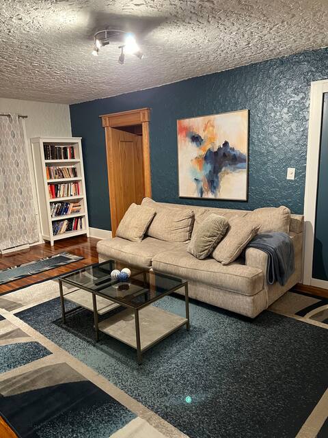 Charming Retreat in the Heart of DeKalb