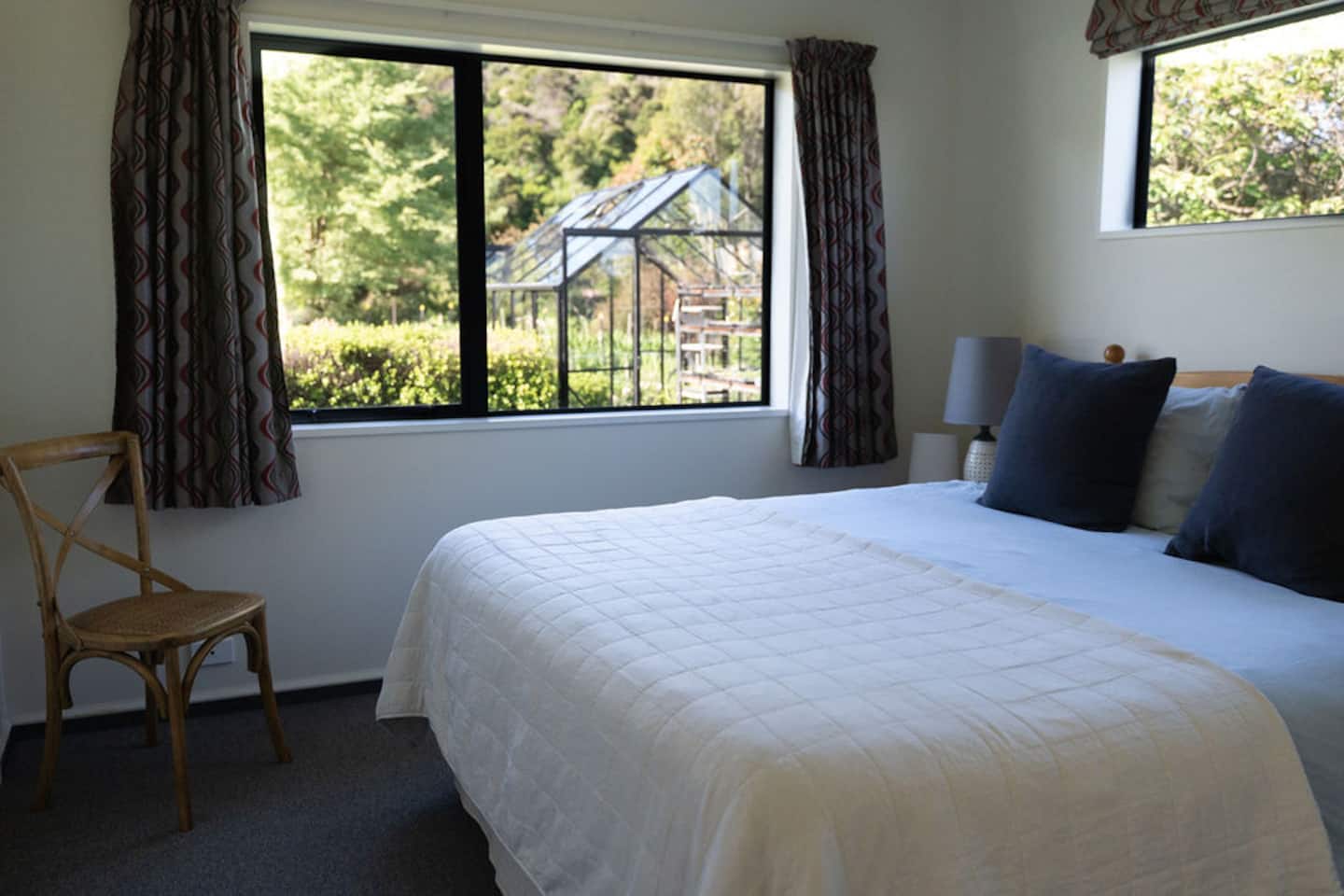 Peaceful Marlborough Garden Escape, New Zealand 5