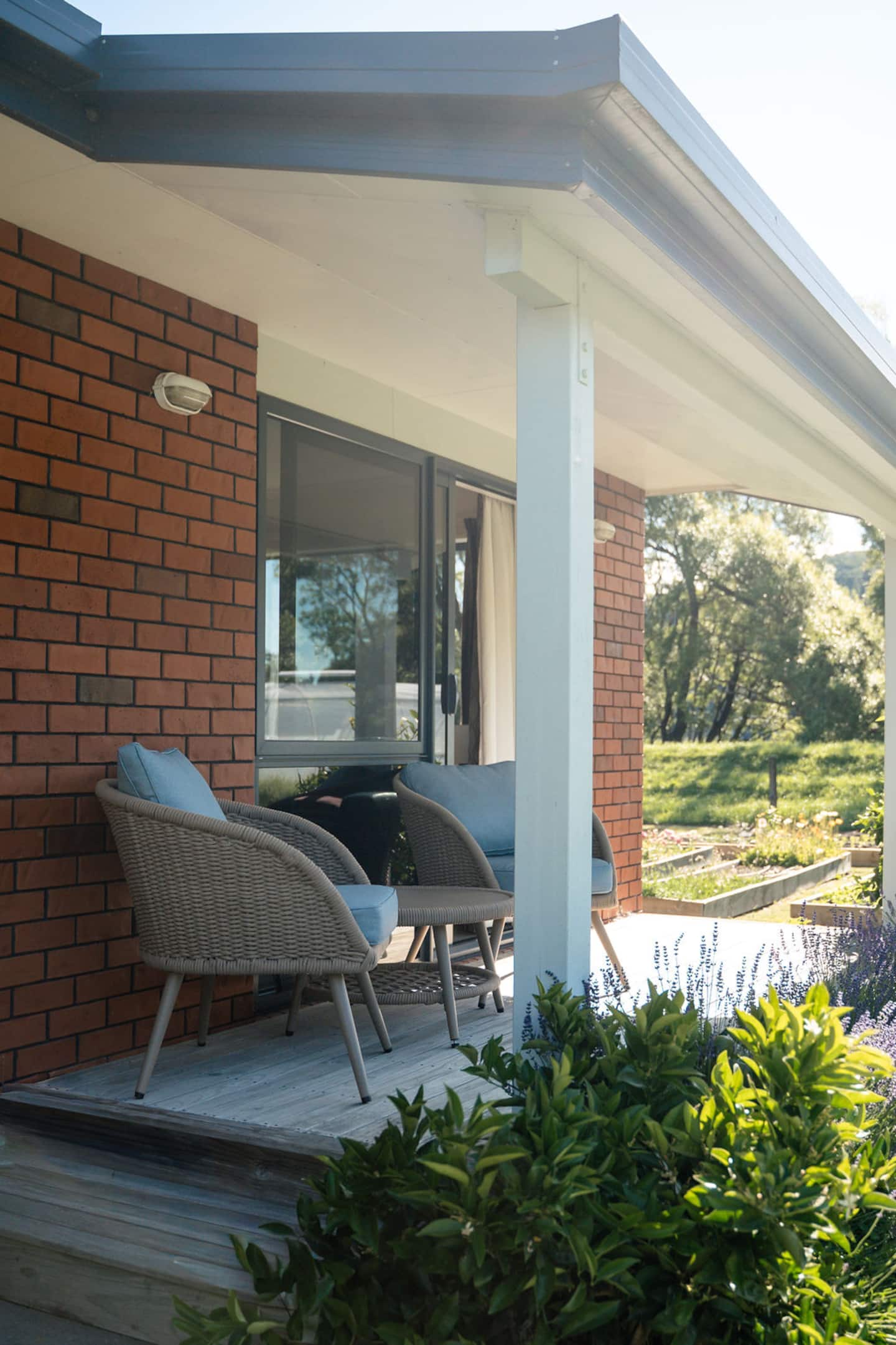 Peaceful Marlborough Garden Escape, New Zealand 4