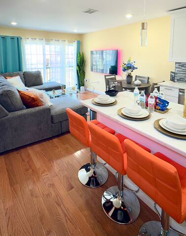 Home Away From Home | 15 min to EWR | Has it all gallery image 3