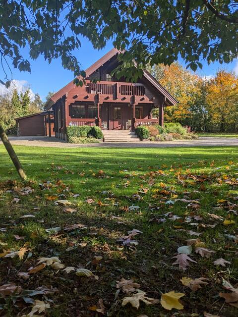 Clover Cabin Escape