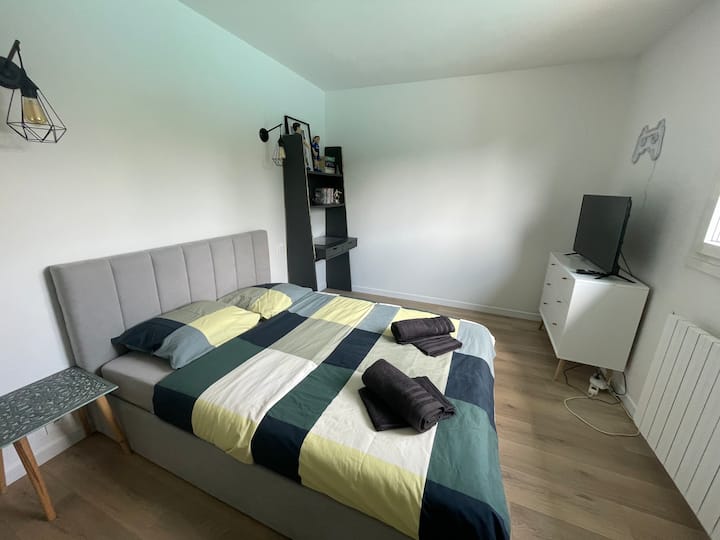 საძინებელი 1