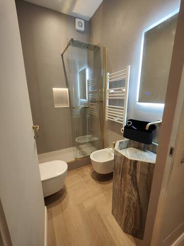 [16 min dal Duomo] Ottoboni 2B Luxury Penthouse gallery image 4