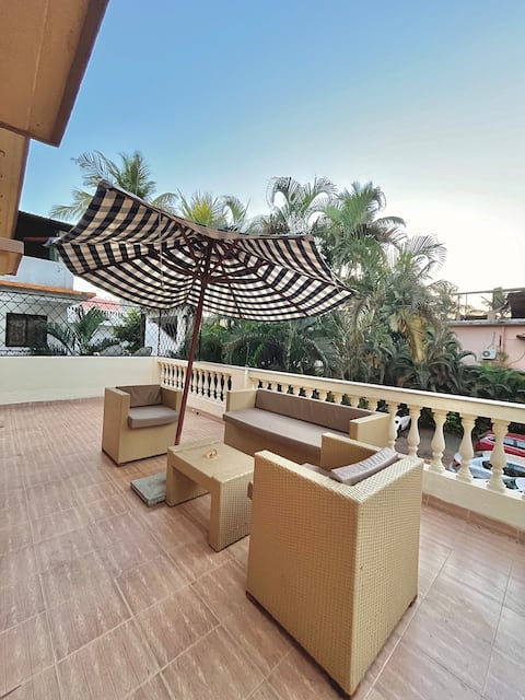 Earthsong - Only 8 minutes walk to Candolim Beach
