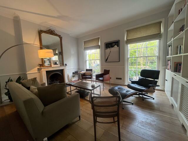 2 bedroom house on garden square