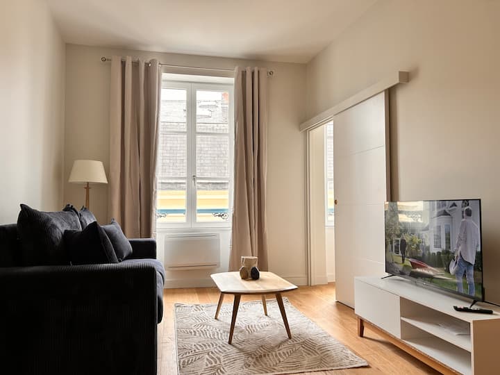 Chic&cosy Retreat, Steps From Rer In Historic Town - Poissy