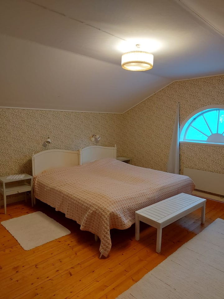 საძინებელი 1