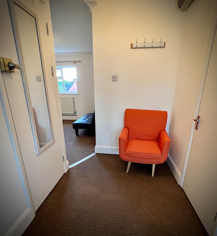 Studio Flat In Watford
(Close To Harry Potter) - Watford