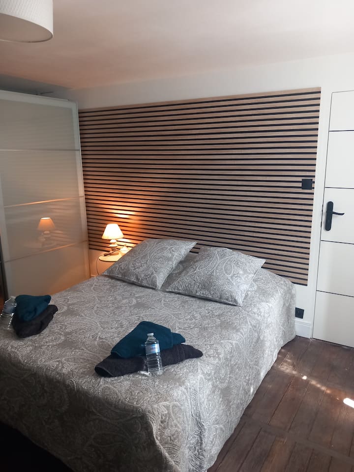 საძინებელი 1