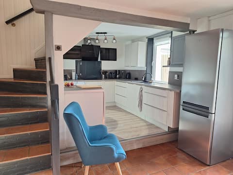 Successful Airbnb property: Galice – Small house by the sea in Dives Sur Mer