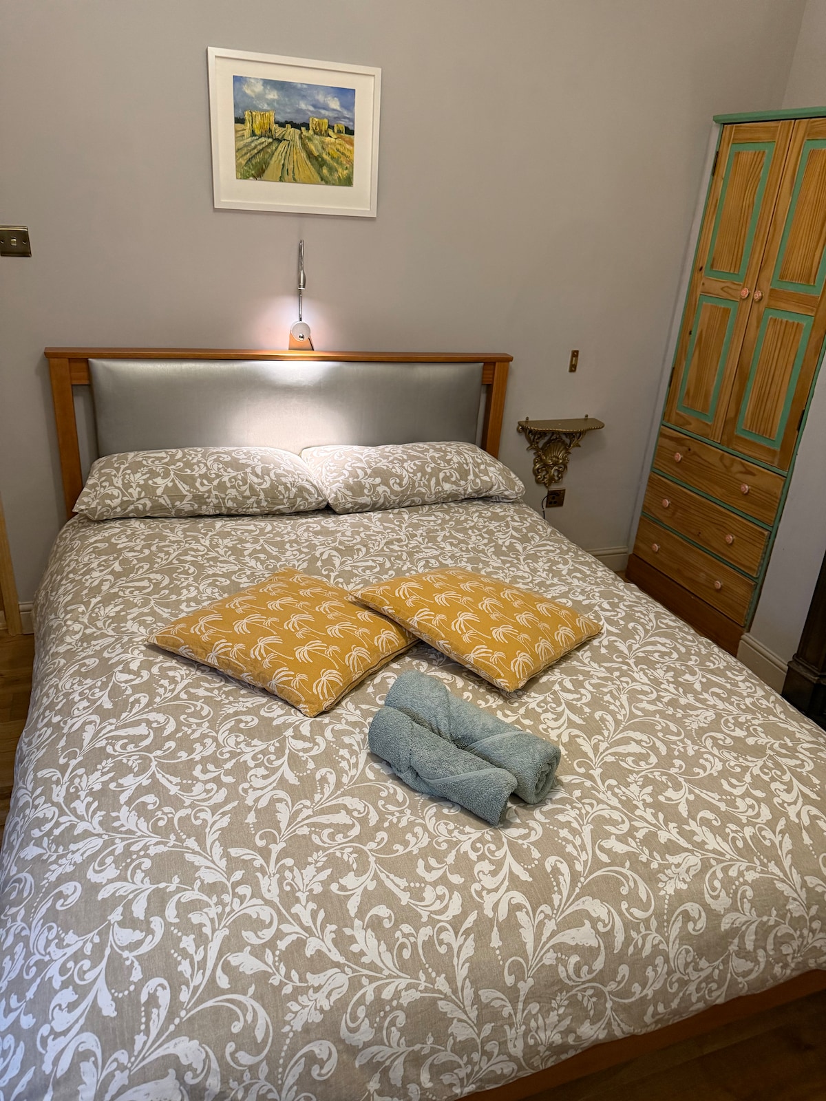 Norwich KING SIZE bed en-suite near UEA & Theatre