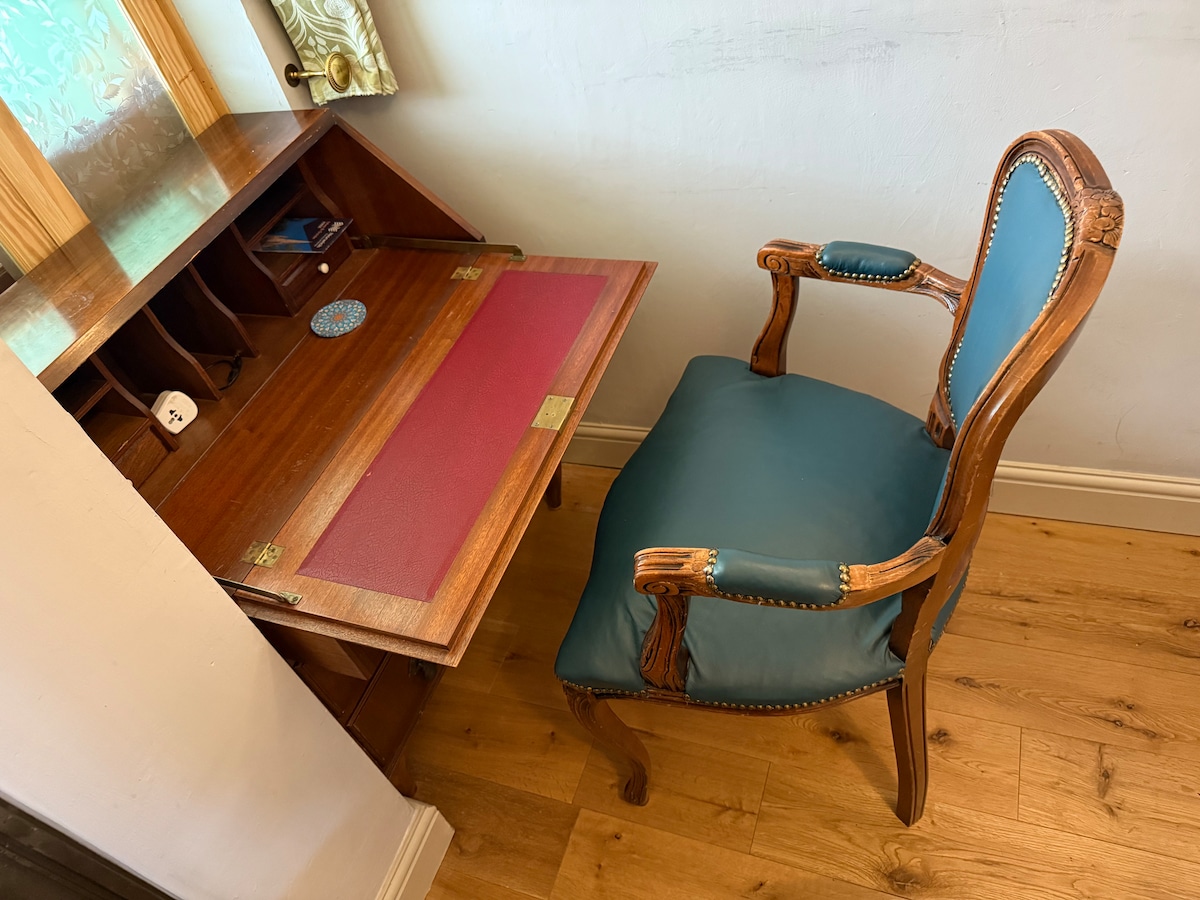 Norwich KING SIZE bed en-suite near UEA & Theatre