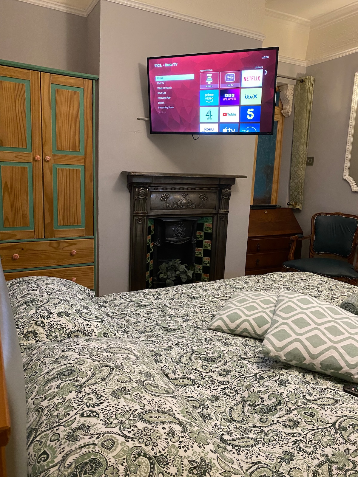 Norwich KING SIZE bed en-suite near UEA & Theatre