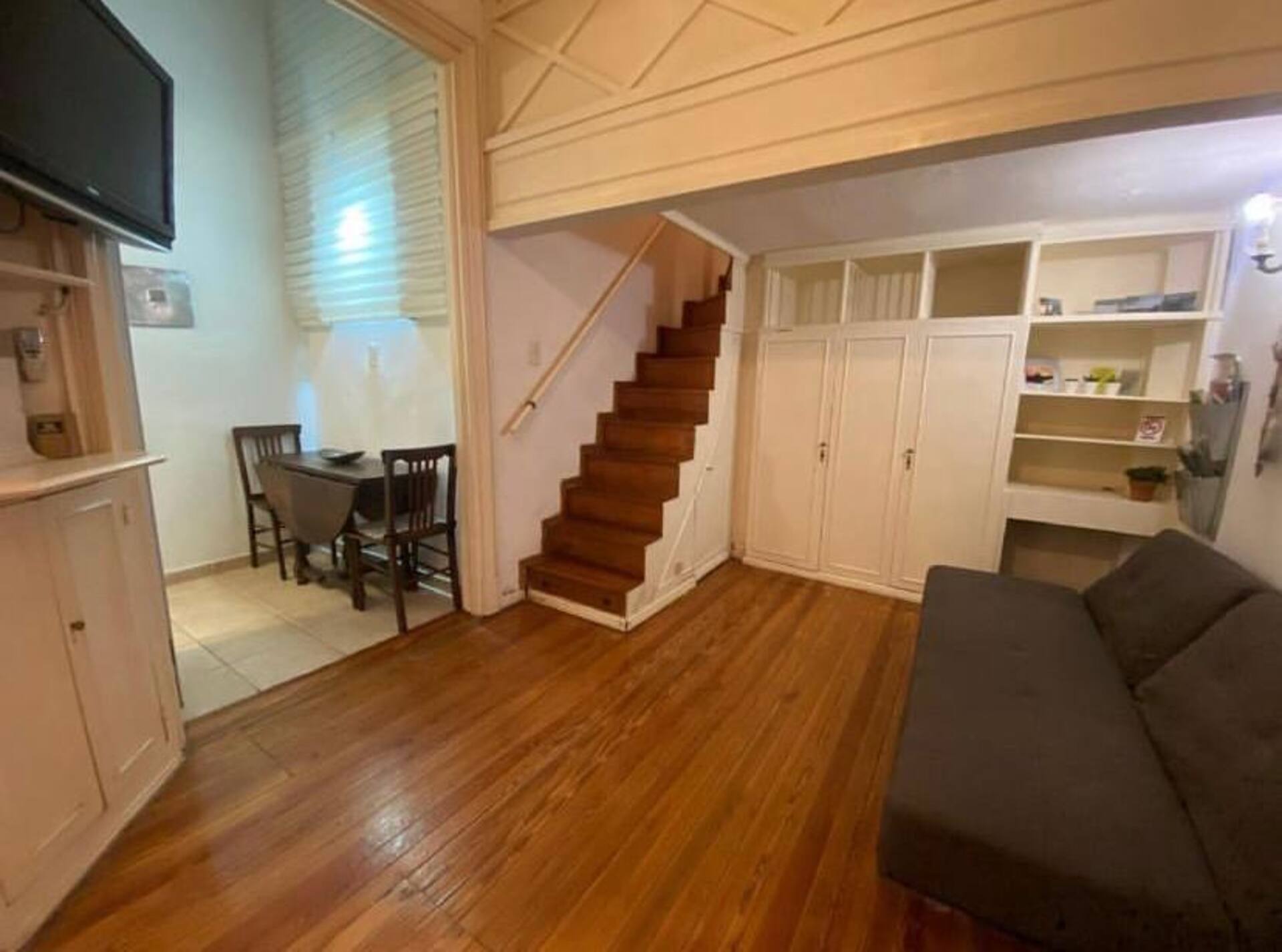35 m² ground-floor studio apartment in Buenos Aires historic centre