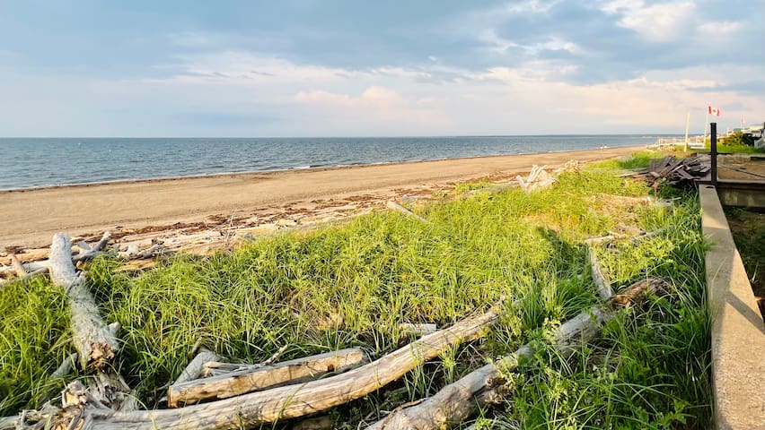 Youghall Beach House, Spectacular Views