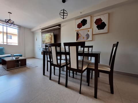 20 Min to Airport - Convenient and Accessible