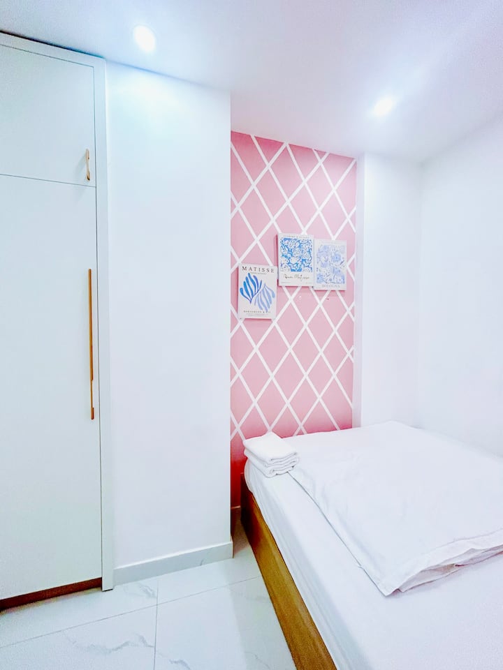 საძინებელი 1